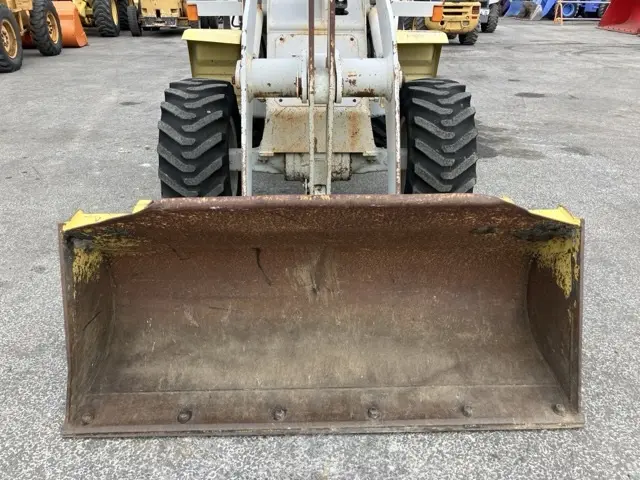Xúc lật mini No.230 - 13