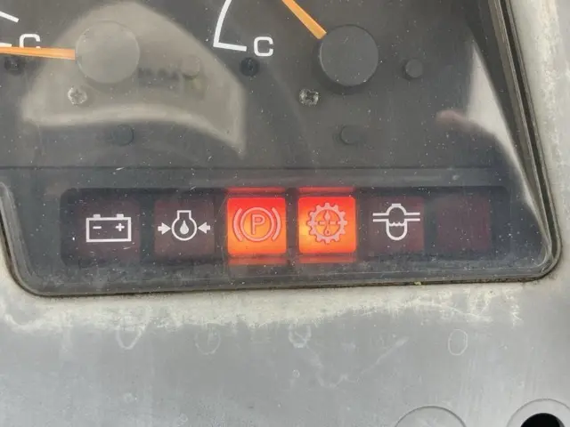 Xúc lật mini No.230 - 17