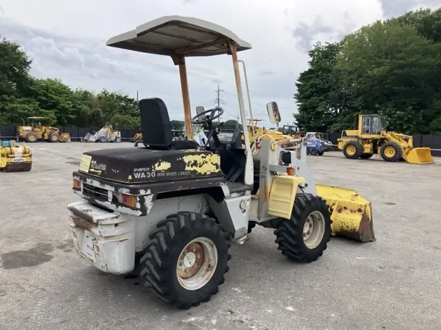 Xúc lật mini No.230 - 2