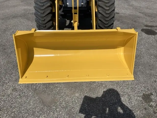 Xúc lật mini No.236 - 13