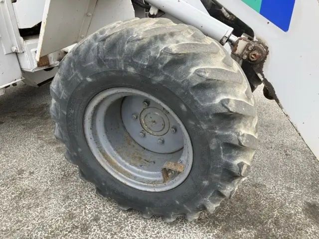 Xúc lật mini No.240 - 10