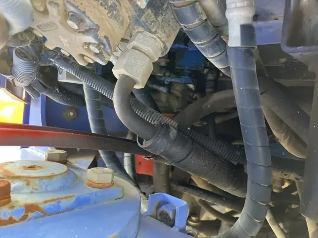 Xúc lật mini No.241 - 17
