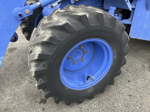 Xúc lật mini No.241 - 8