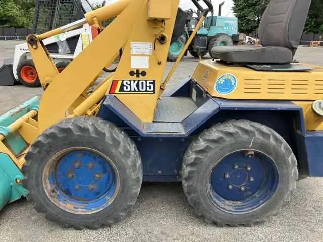 Xúc lật mini No.30 - 7
