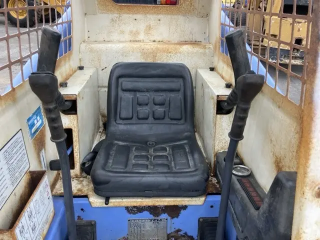 Xúc lật mini No.318 - 11