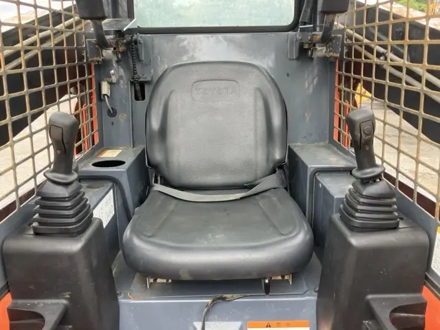 Xúc lật mini No.326 - 11