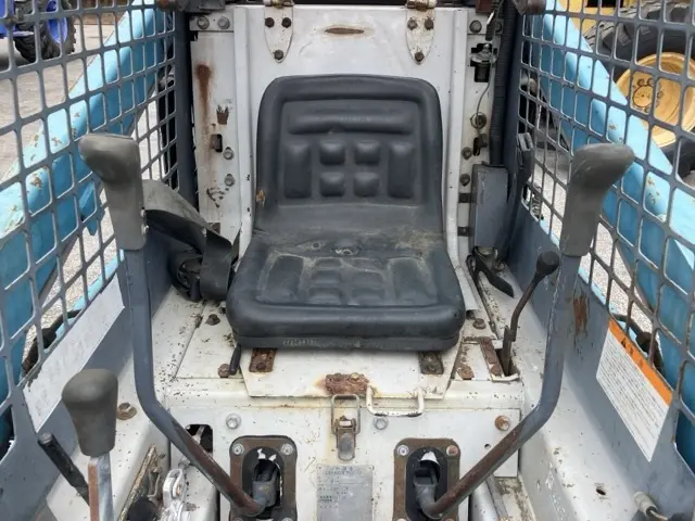 Xúc lật mini No.355 - 11