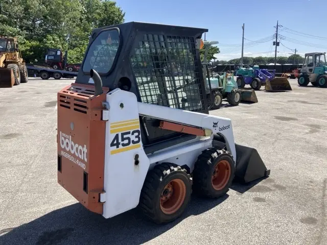 Xúc lật mini No.445 - 2