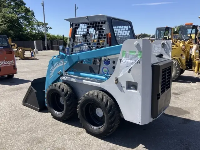 Xúc lật mini No.470 - 3