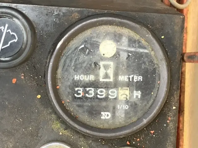 Xúc lật mini No.484 - 12