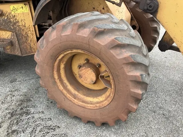 Xúc lật mini No.49 - 10