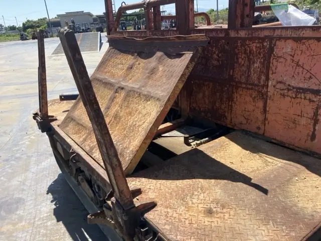 CRAWLER TRUCK No.50024 - 13