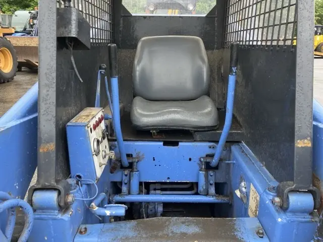 Xúc lật mini No.503 - 11