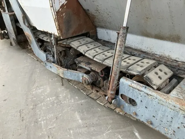 Máy rải nhựa No.507 - 11
