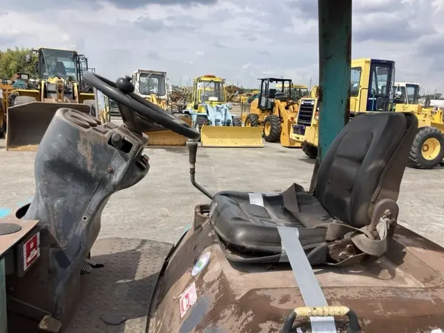 Xúc lật mini No.82 - 15
