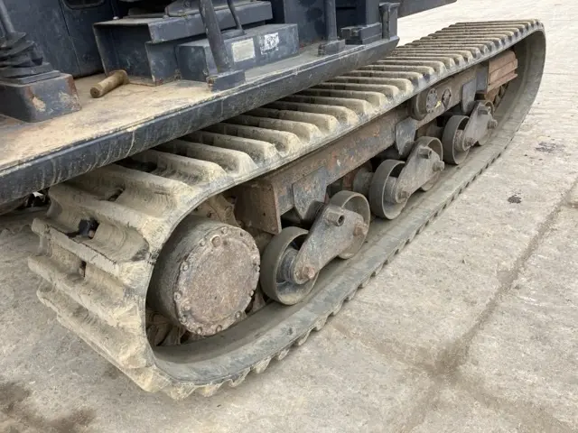 Xe ben xích No.83 - 7