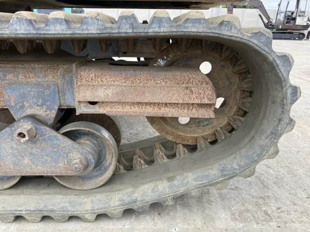 Xe ben xích No.83 - 9