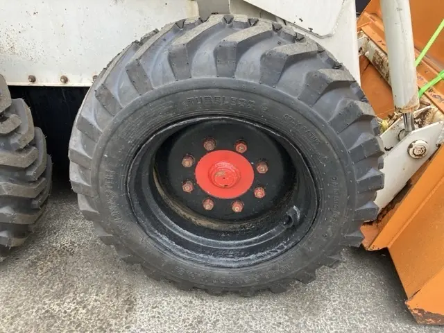 Xúc lật mini No.837 - 15