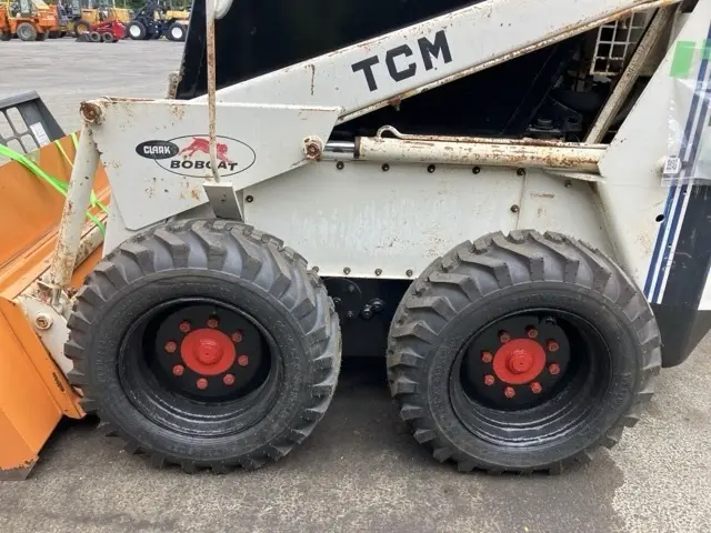 Xúc lật mini No.837 - 7