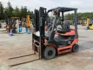 Xe nâng điện