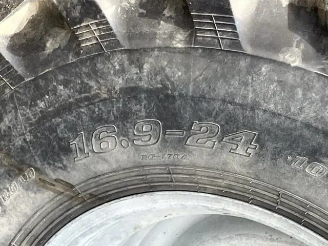 Máy xúc lật No.8 - 12