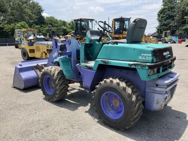 Xúc lật mini No.100 - 3