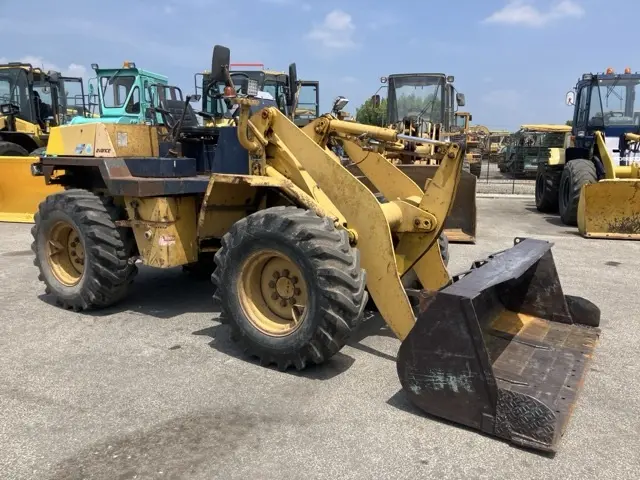 Xúc lật mini No.120