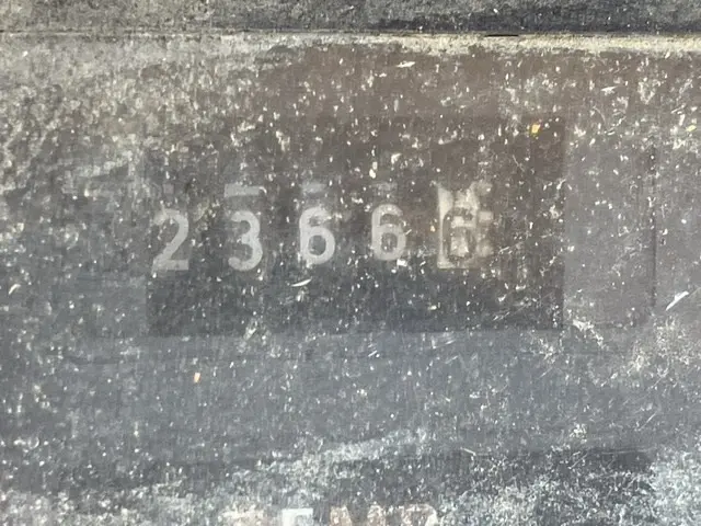 Xúc lật mini No.182 - 16