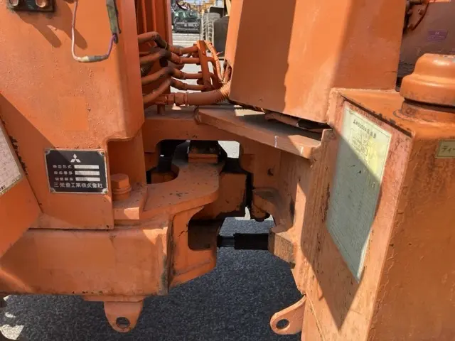 Xúc lật mini No.182 - 7