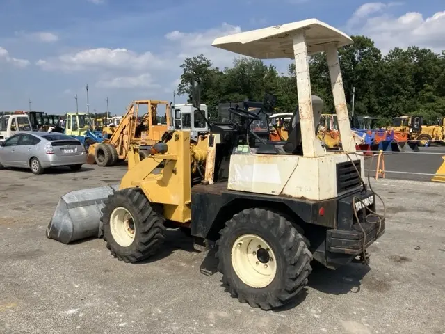 Xúc lật mini No.207 - 3