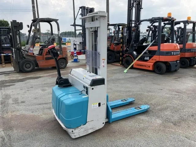 Xe nâng điện No.2121 - 2