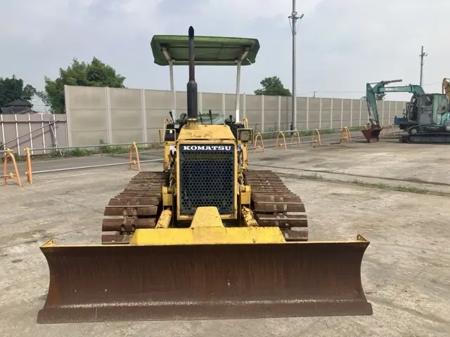 Xe ủi No.24 - 15