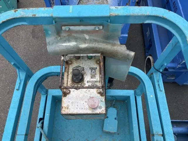 Xe nâng người No.22 - 13
