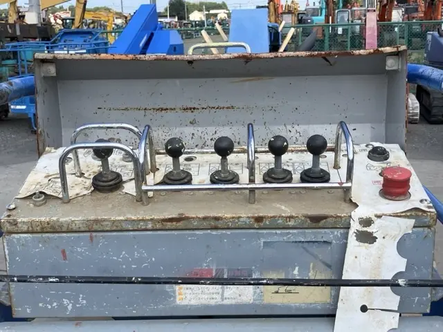Xe nâng người No.4 - 18