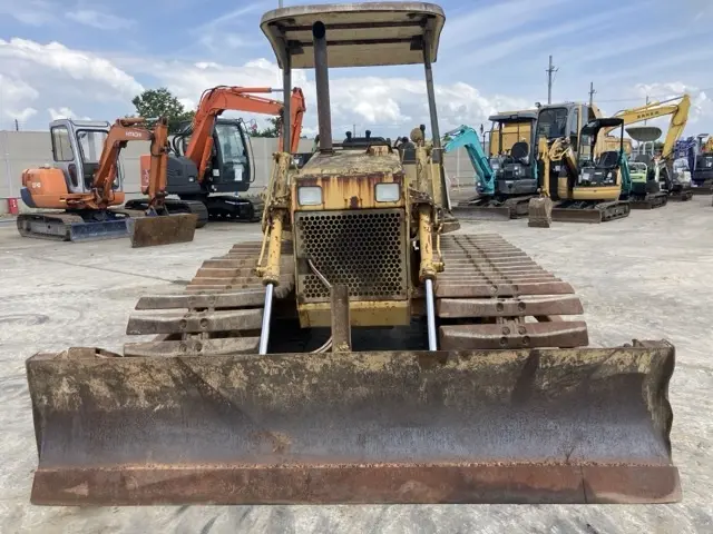 Xe ủi No.17 - 16