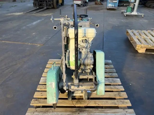 Máy cắt bê tông No.23802 - 8