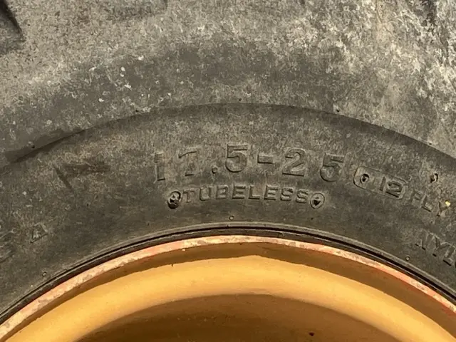 Máy xúc lật No.9 - 13