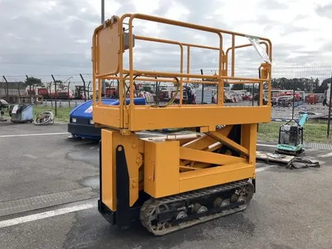 AERIAL WORK PLATFORM