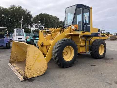 Máy xúc lật
