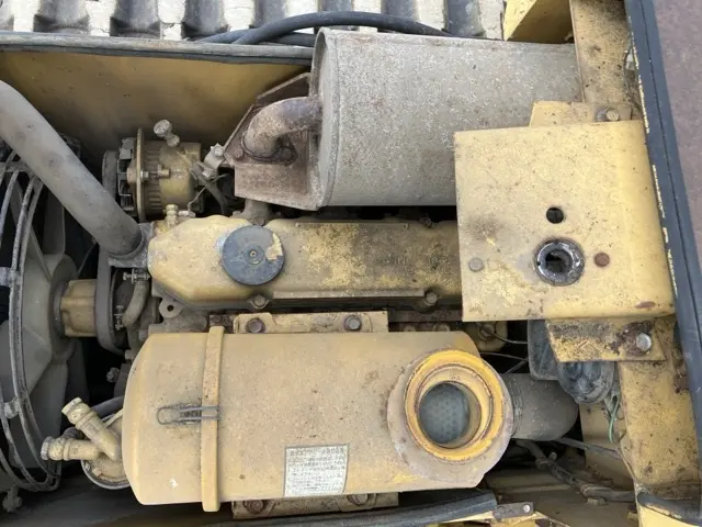 Xe ủi No.283 - 16