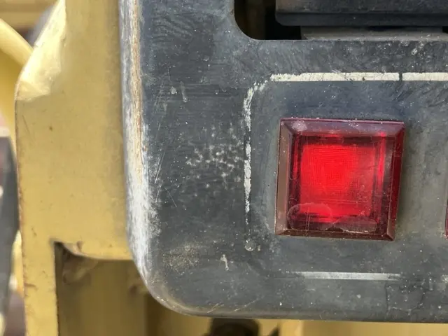 Xe ủi No.317 - 22