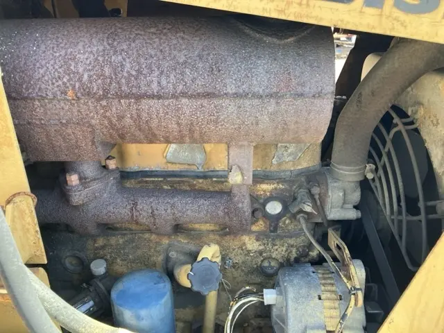 Xe ủi No.423 - 18
