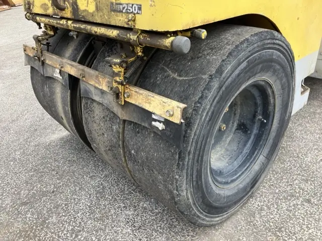 Xe lu rung No.86 - 13