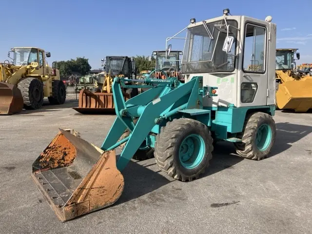 Xúc lật mini No.110