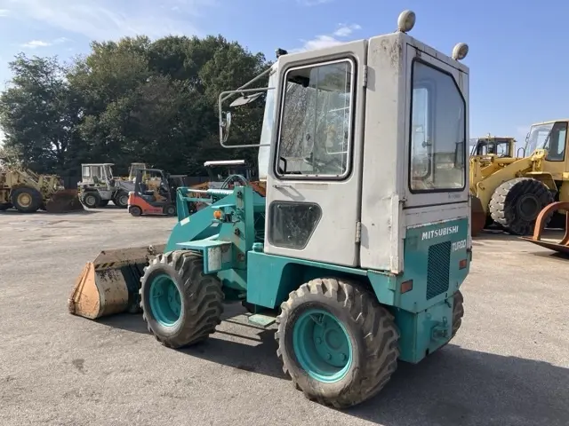Xúc lật mini No.110 - 4