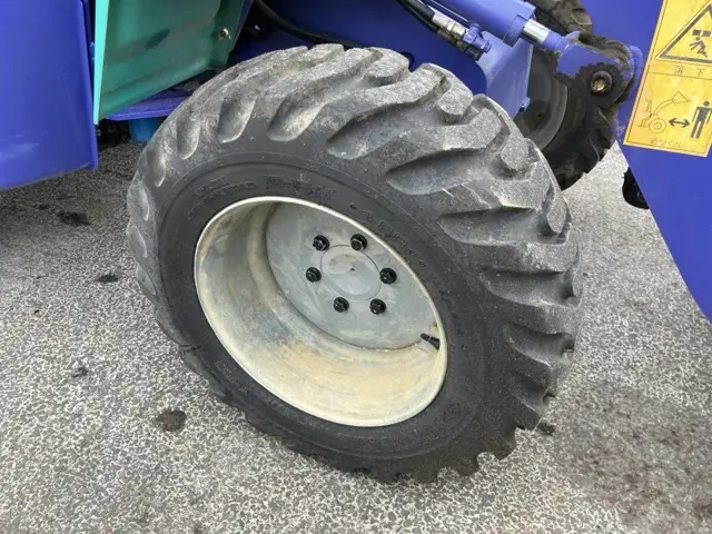 Xúc lật mini No.142 - 11
