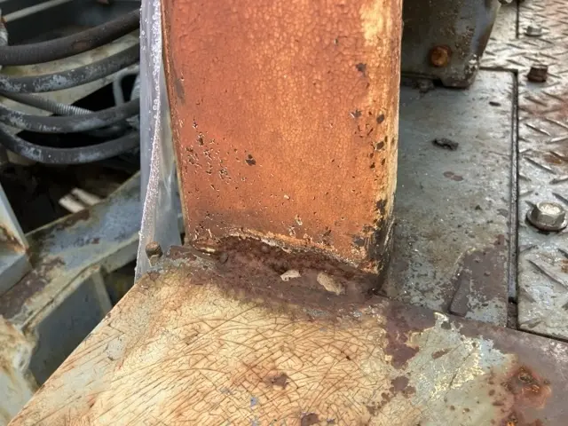 Xúc lật mini No.183 - 21