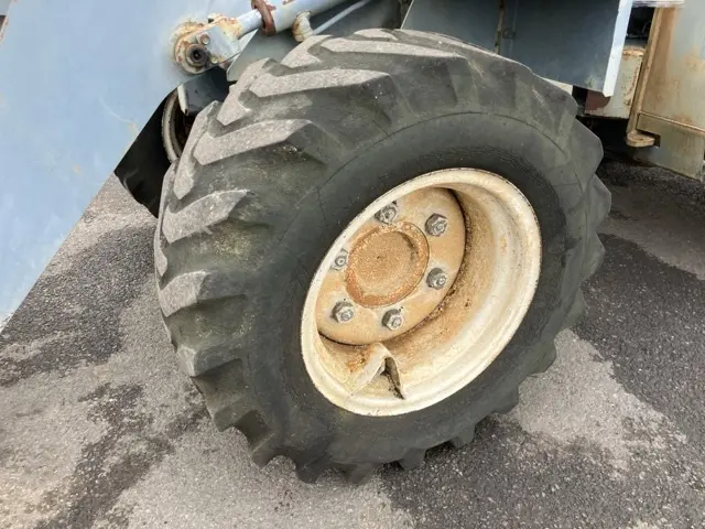 Xúc lật mini No.183 - 9