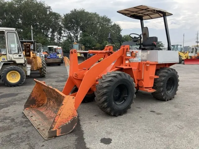 Xúc lật mini No.185