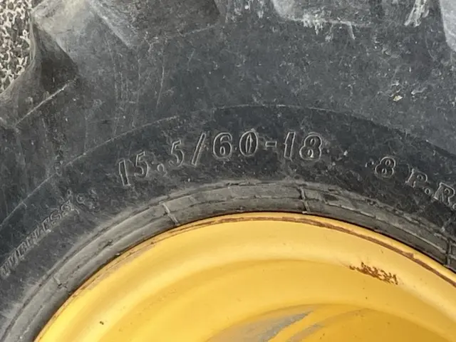 Xúc lật mini No.217 - 13